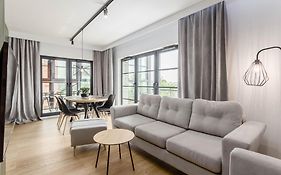 Rent like home - Dwie Motławy III z parkingiem